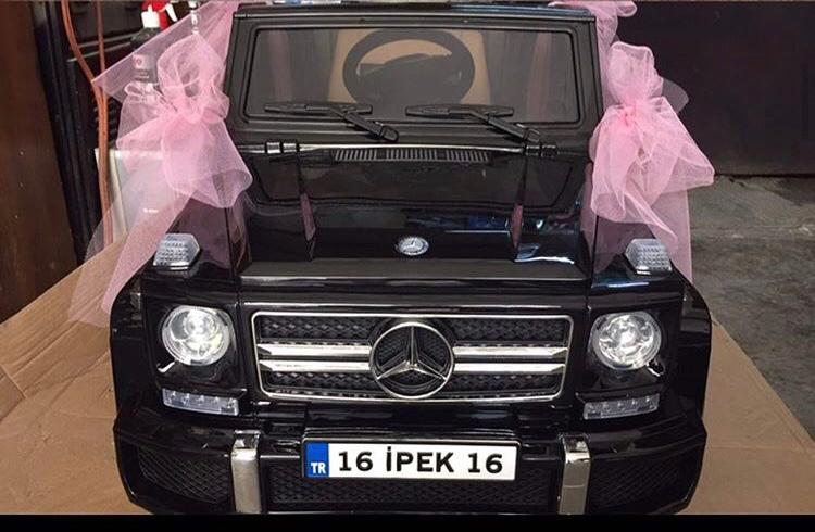 akülü araba plakası